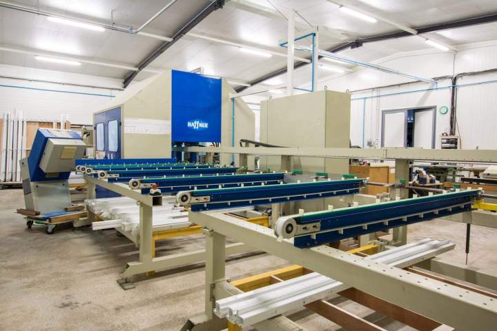 Atelier de fabrication de menuiseries Lot
